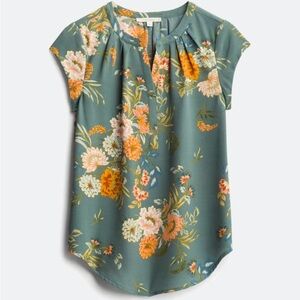 Fun2Fun Walden Split Neck Top